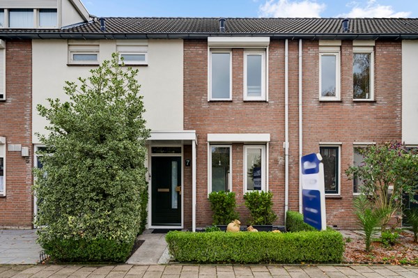 For sale: Startprijs € 450.000,- k.k. (bieden vanaf)